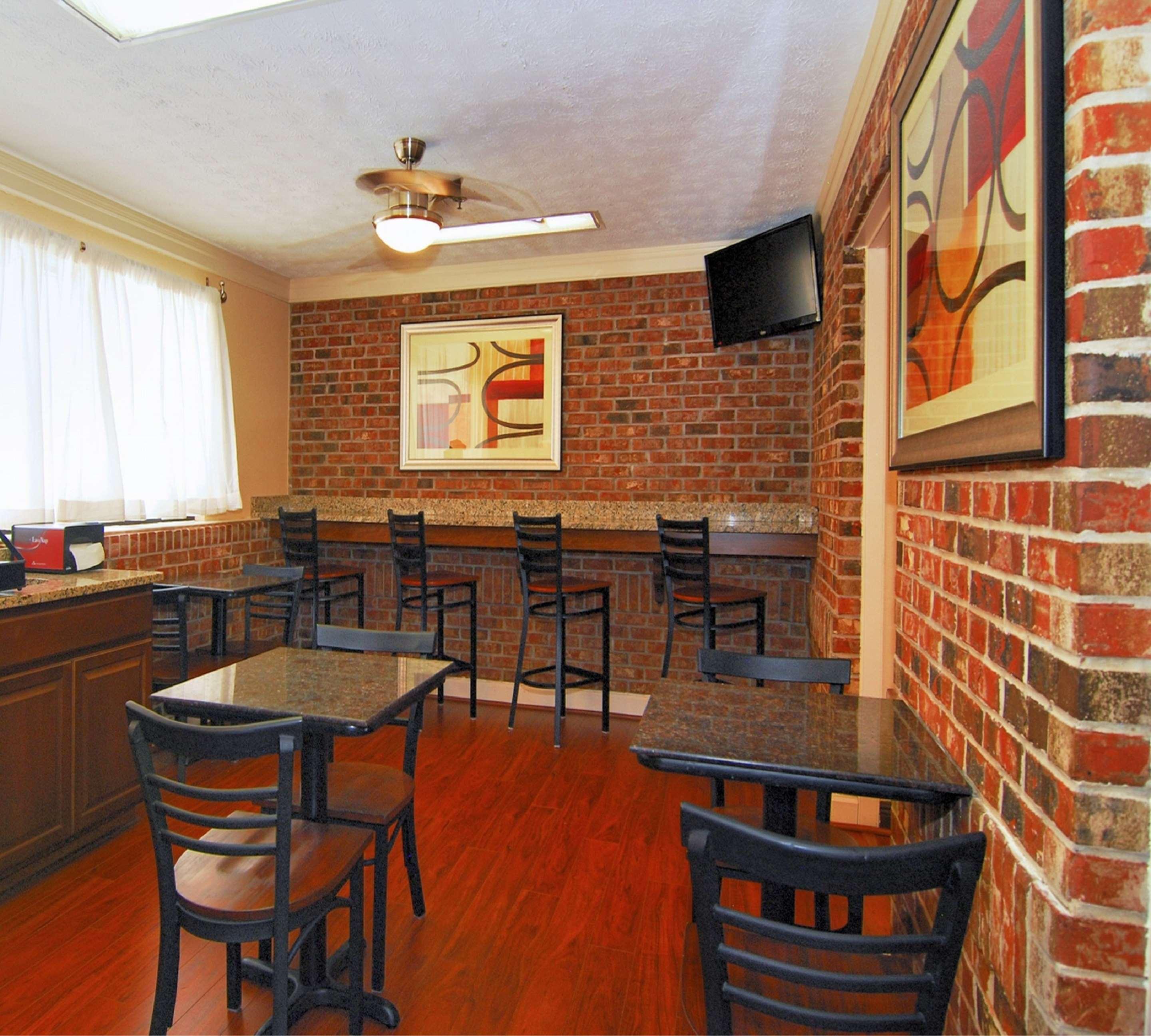 Best Western Auburn/Opelika Inn Екстер'єр фото