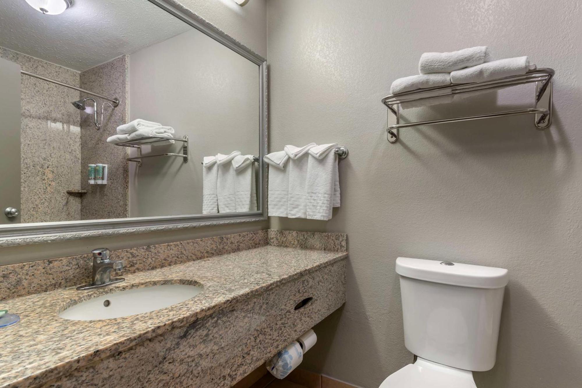 Best Western Auburn/Opelika Inn Екстер'єр фото