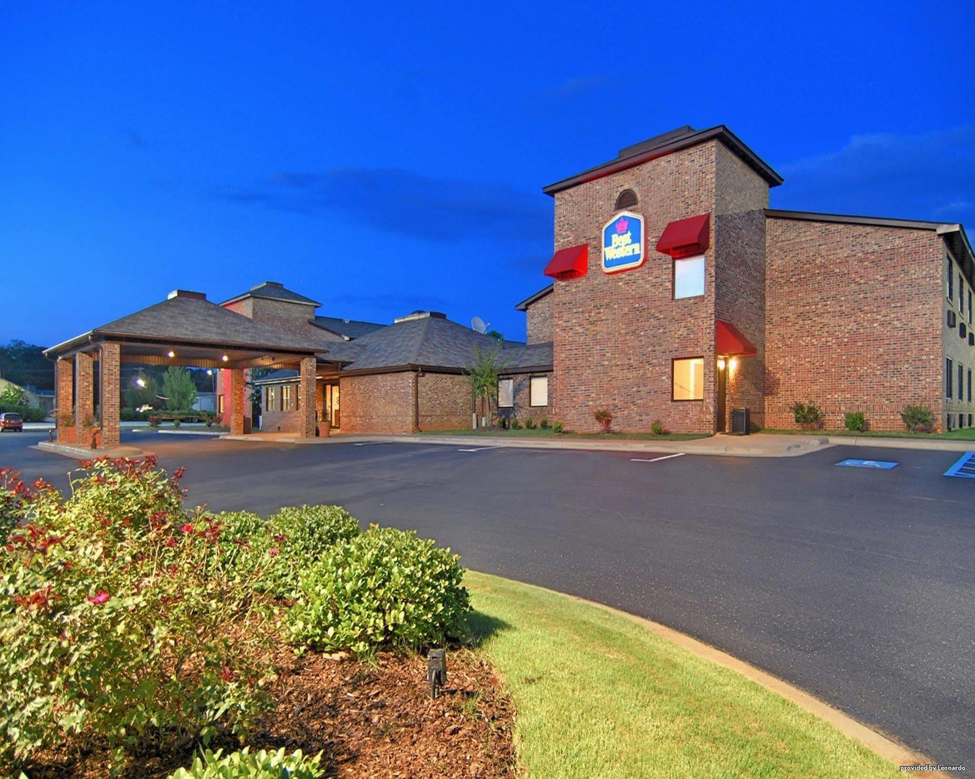 Best Western Auburn/Opelika Inn Екстер'єр фото