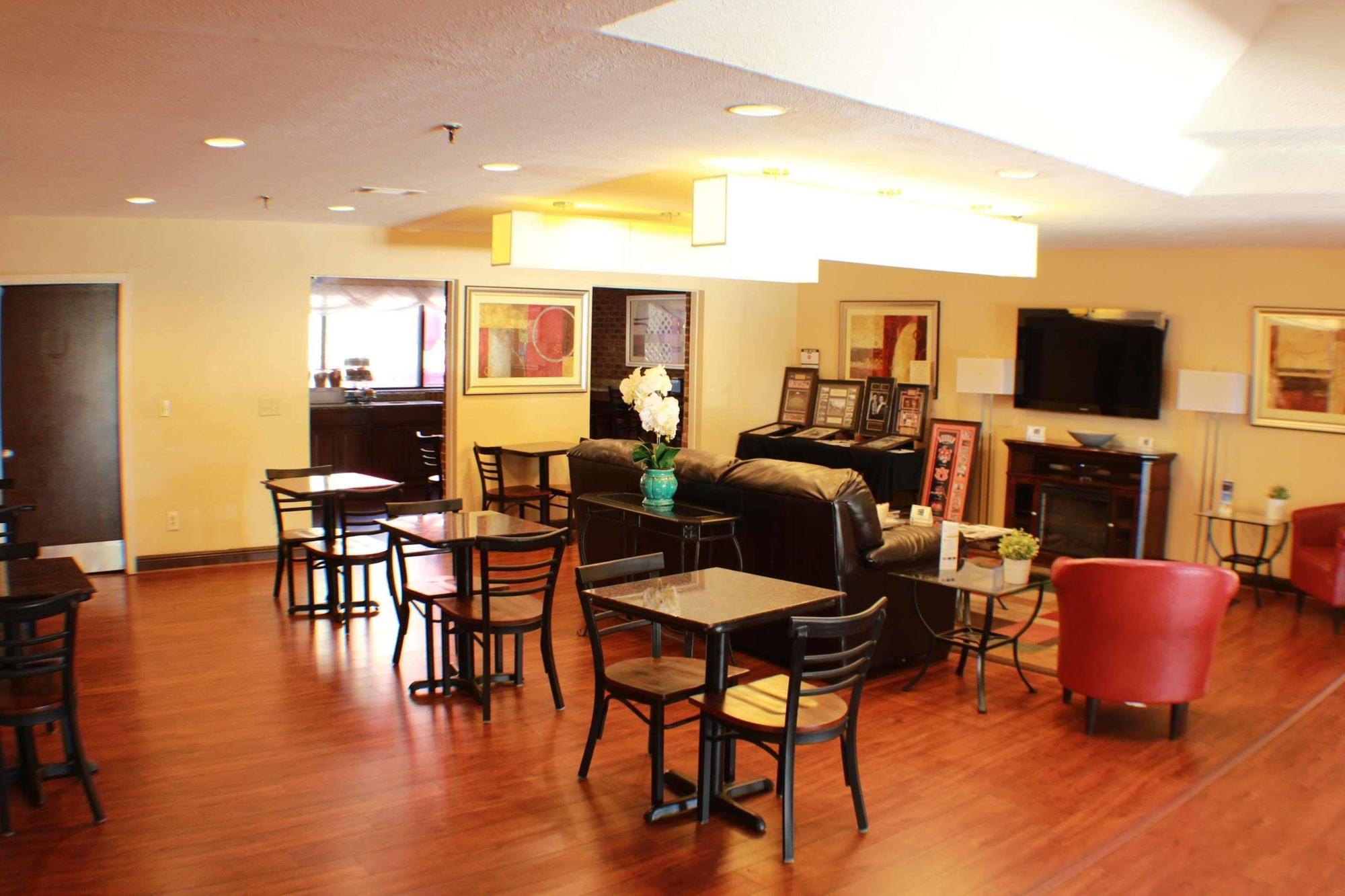 Best Western Auburn/Opelika Inn Екстер'єр фото