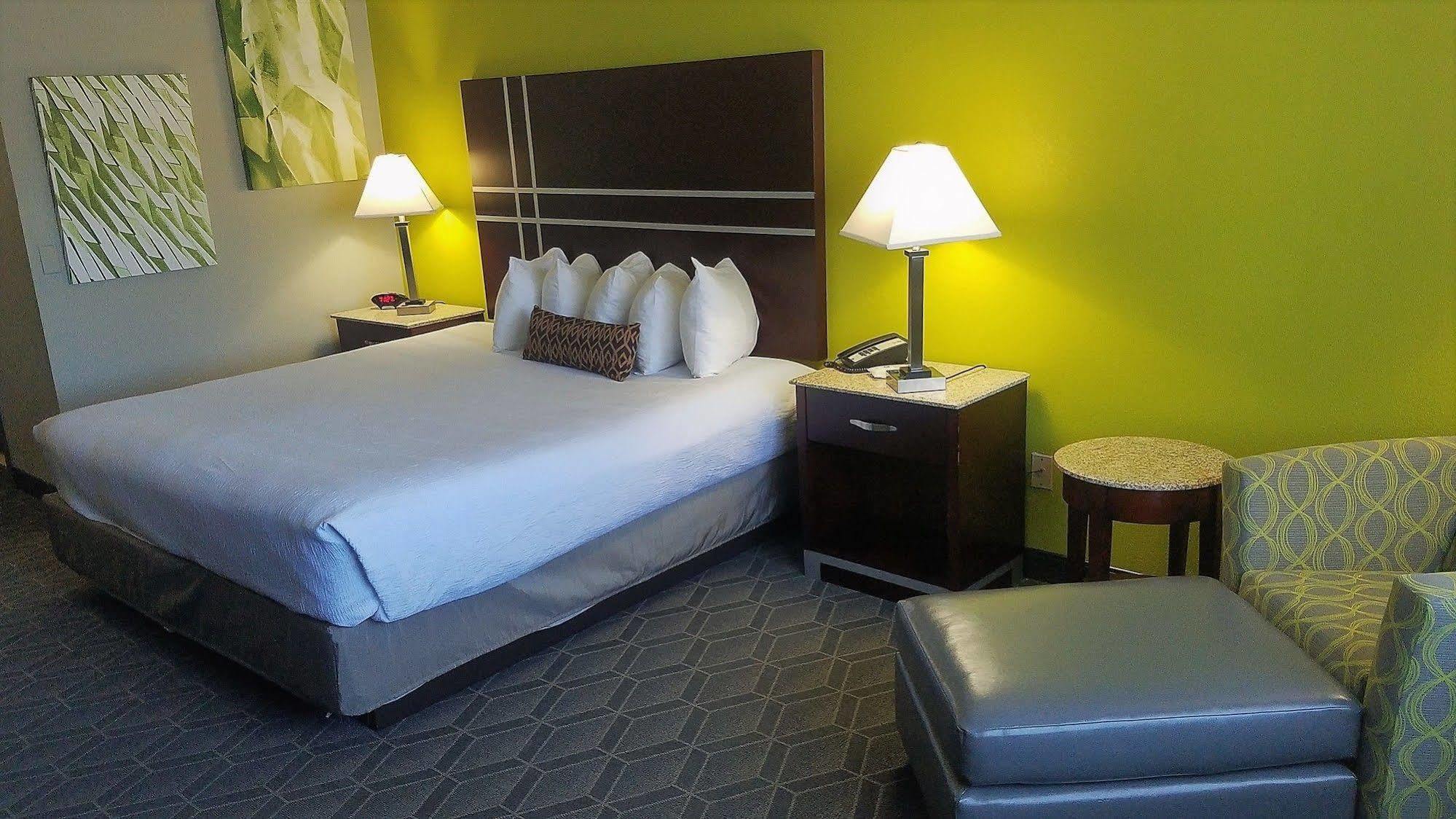 Best Western Auburn/Opelika Inn Екстер'єр фото